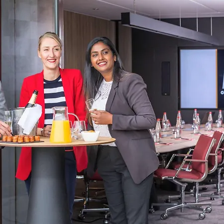 Cabot Bordeaux - Mgallery Collection